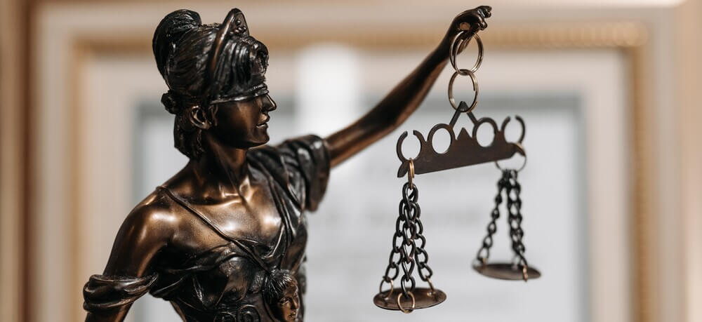 HUKUK FAKÜLTESİ Resim